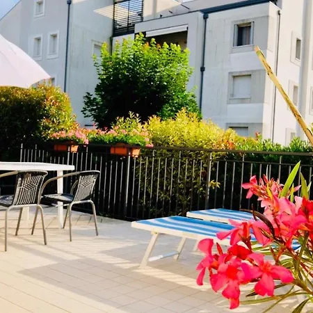 In Daniela Con Piscina Privata Carraro Immobiliare - Family * Lido di Jesolo